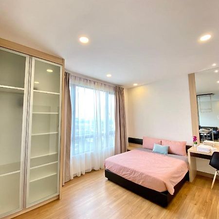 Dream Suite 2 - Landmark Residence 1, High Floor, Nice View, Wi-Fi & Tv Box Kajang Esterno foto