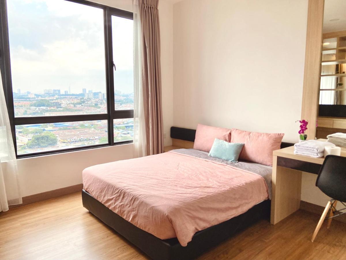 Dream Suite 2 - Landmark Residence 1, High Floor, Nice View, Wi-Fi & Tv Box Kajang Esterno foto