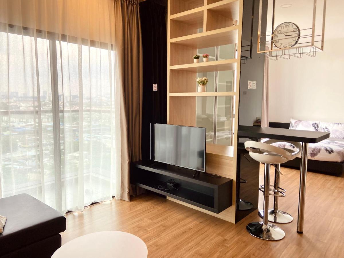 Dream Suite 2 - Landmark Residence 1, High Floor, Nice View, Wi-Fi & Tv Box Kajang Esterno foto